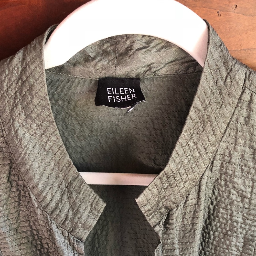 Beautiful shimmering green Eileen Fisher blazer